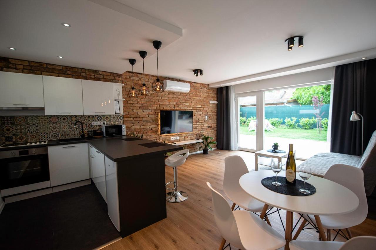 Pitypang Apartman Kápolnásnyék Esterno foto